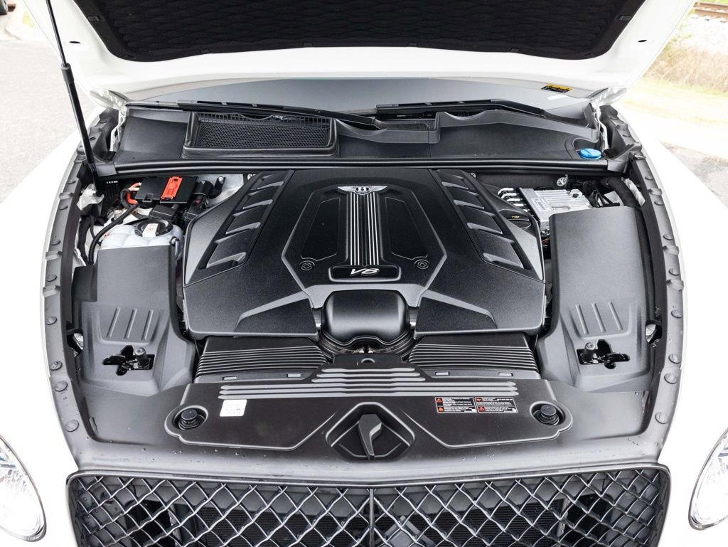 Used 2024 Bentley Bentayga image 91