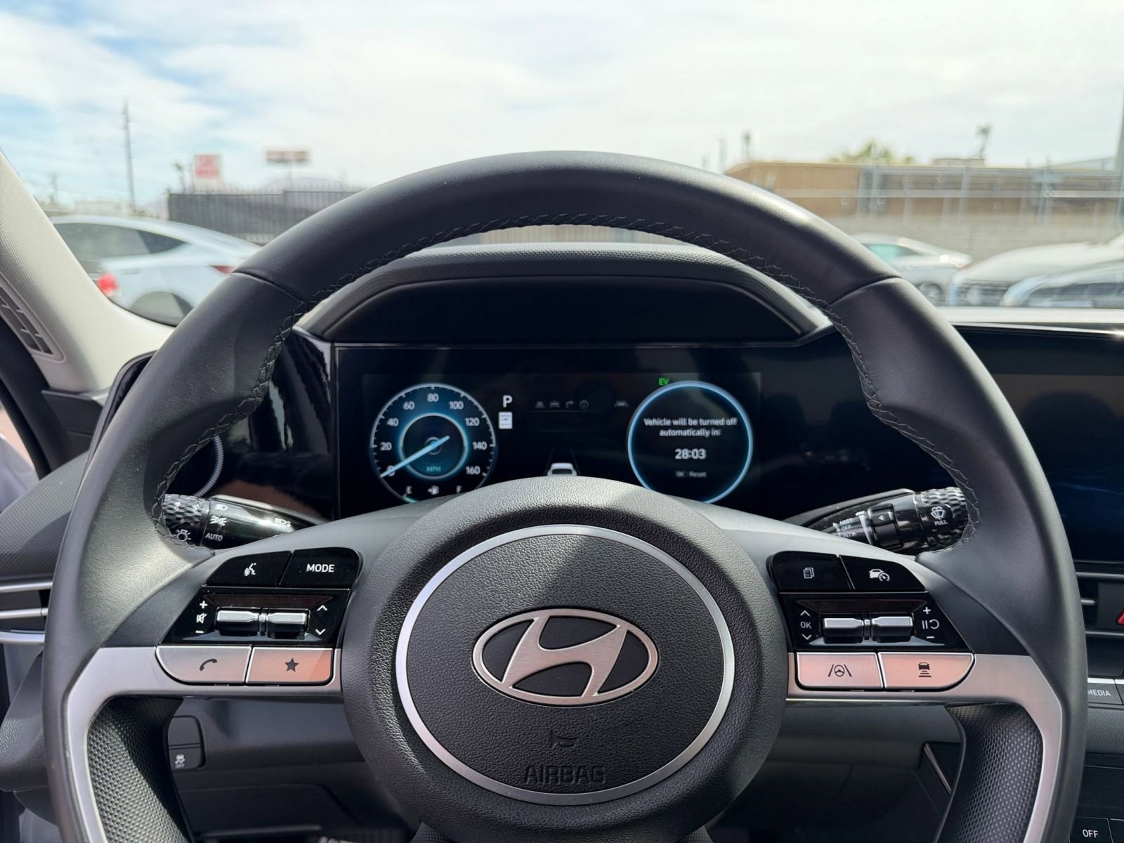 Used 2025 Hyundai Elantra Limited FWD image 29
