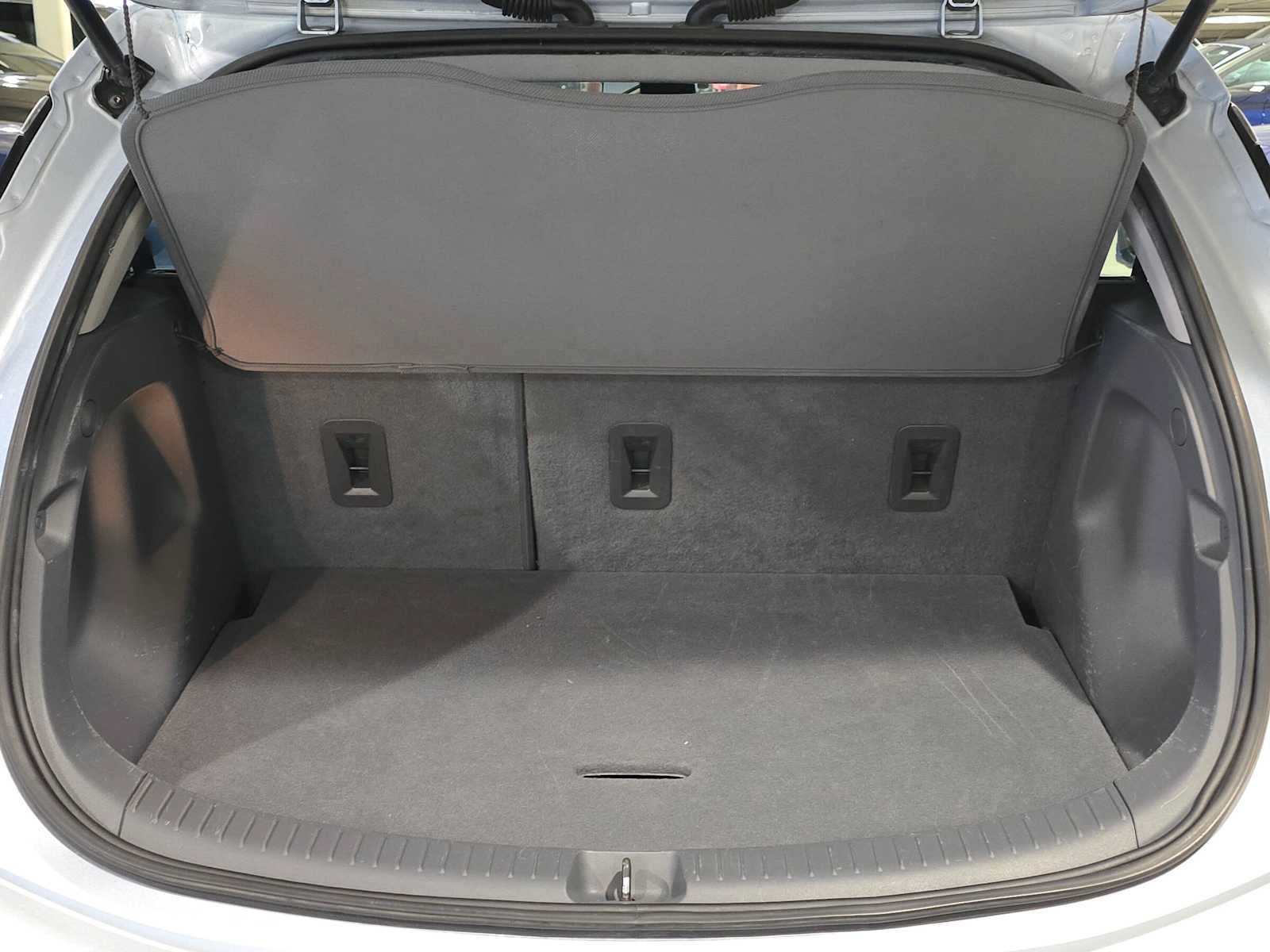 Used 2017 Chevrolet Bolt Premier w/ Driver Confidence II Package FWD image 14