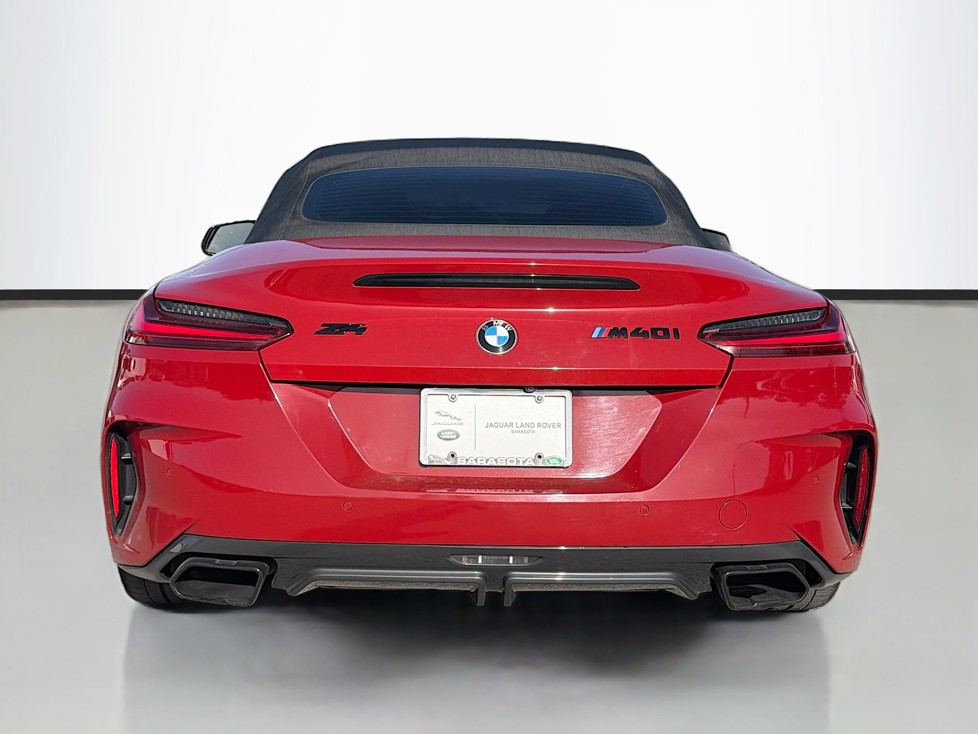 Used 2020 BMW Z4 M40i w/ Executive Package image 4