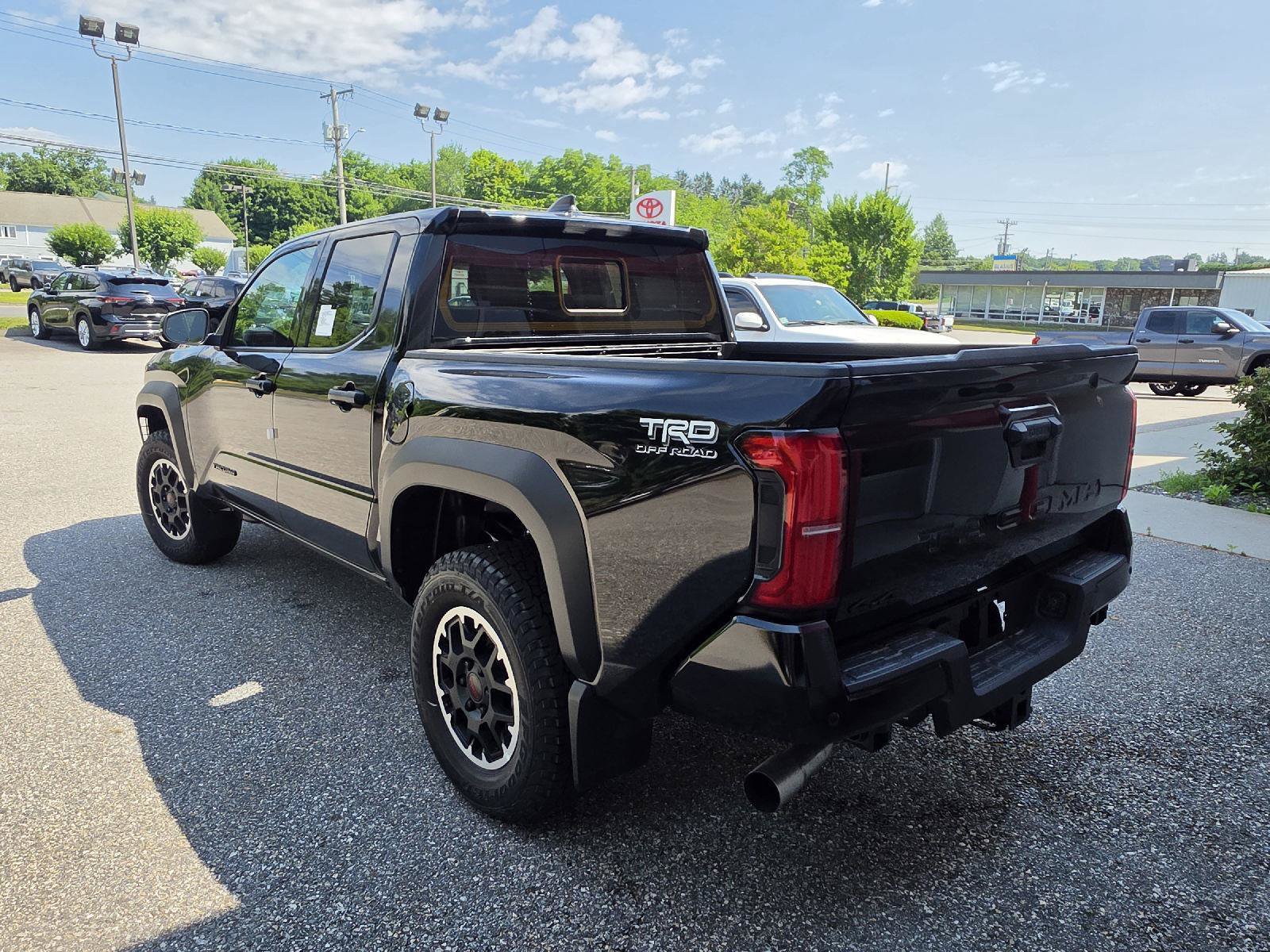 New 2026 Toyota Tacoma TRD Off-Road AWD/4WD image 5