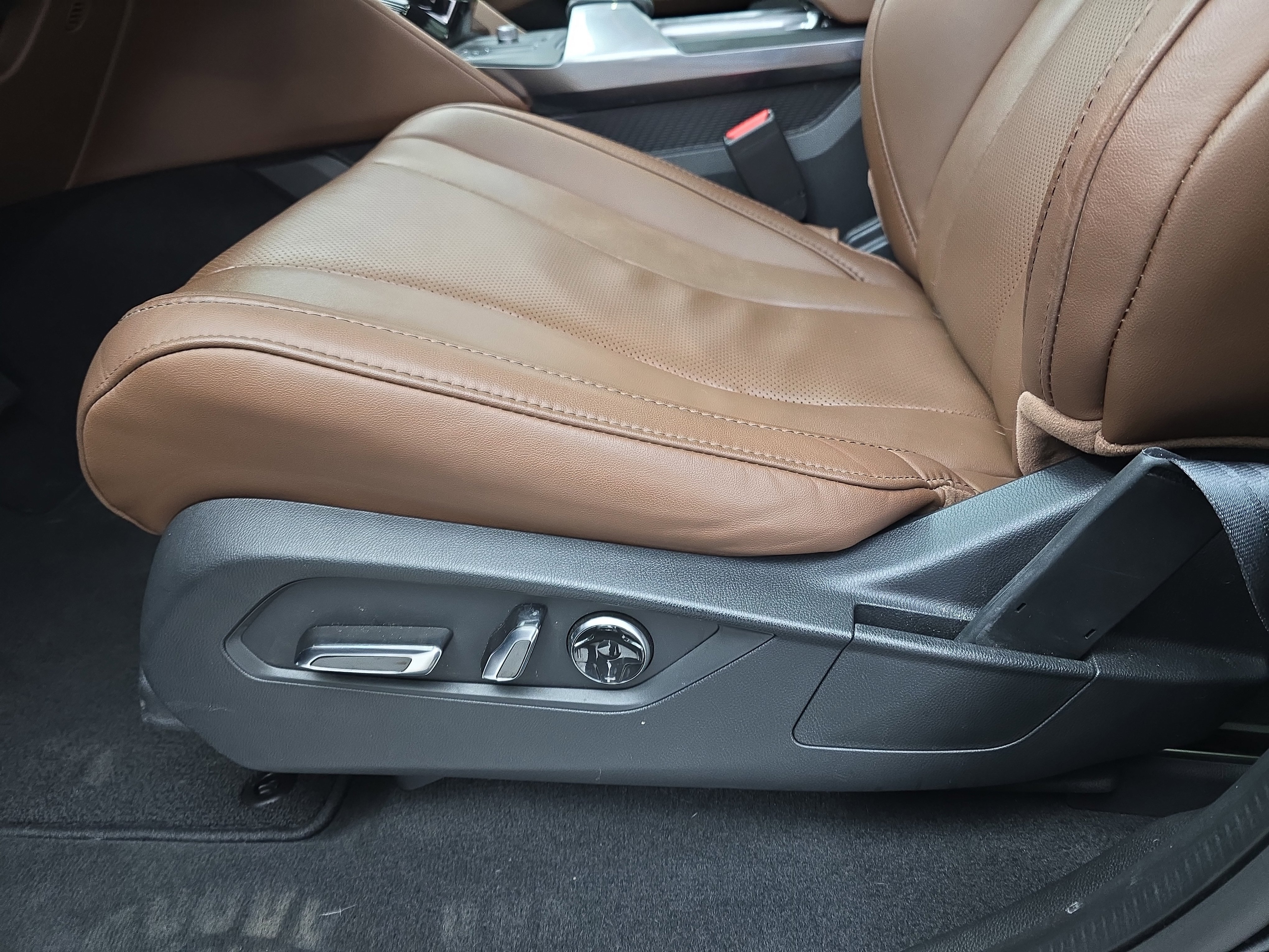 Used 2023 Acura MDX FWD w/ Technology Package image 31