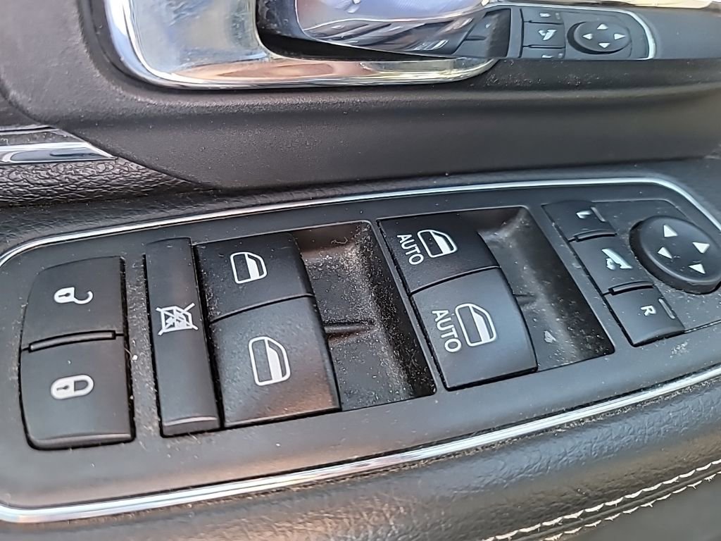 Used 2018 RAM 2500 Laramie w/ Sport Appearance Group image 11
