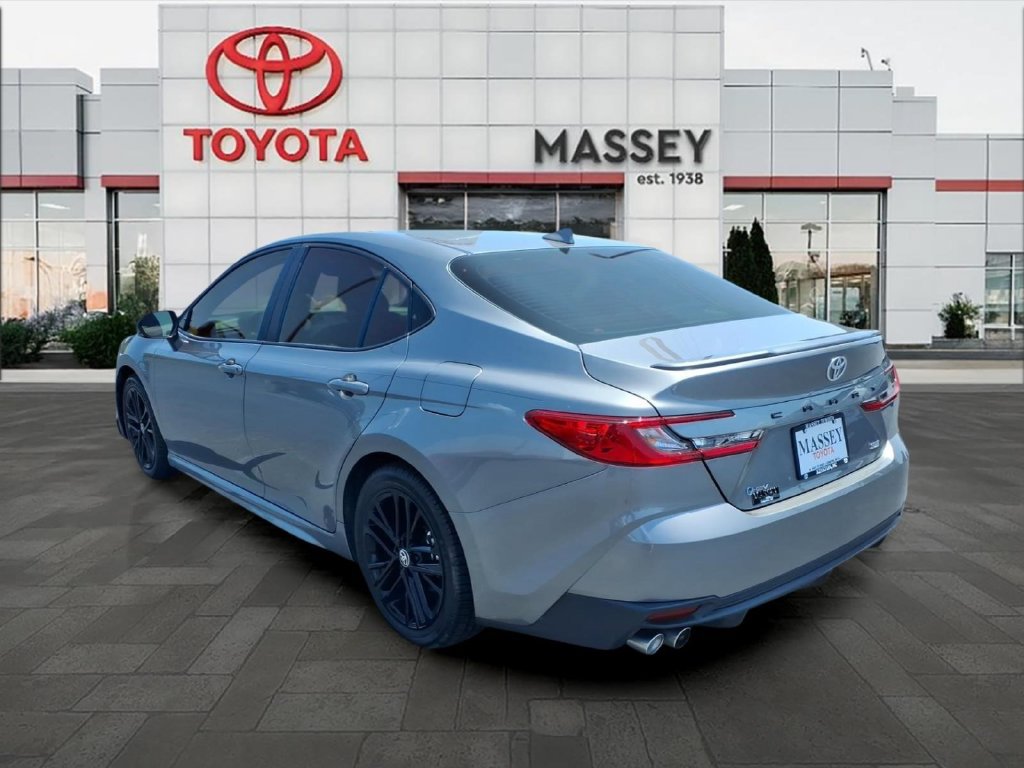 Used 2025 Toyota Camry SE FWD image 6