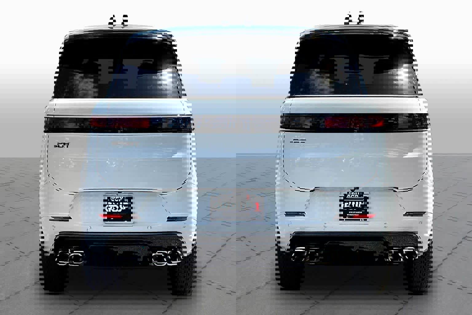 Used 2025 Land Rover Range Rover Sport Dynamic SE image 5