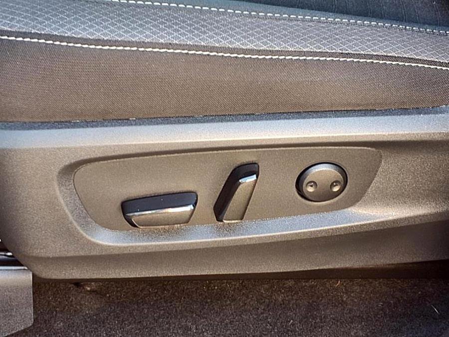 Used 2024 Nissan Pathfinder SV image 20