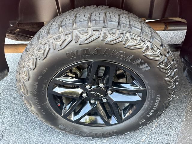 Used 2024 Chevrolet Silverado 1500 Custom Trail Boss AWD/4WD image 17