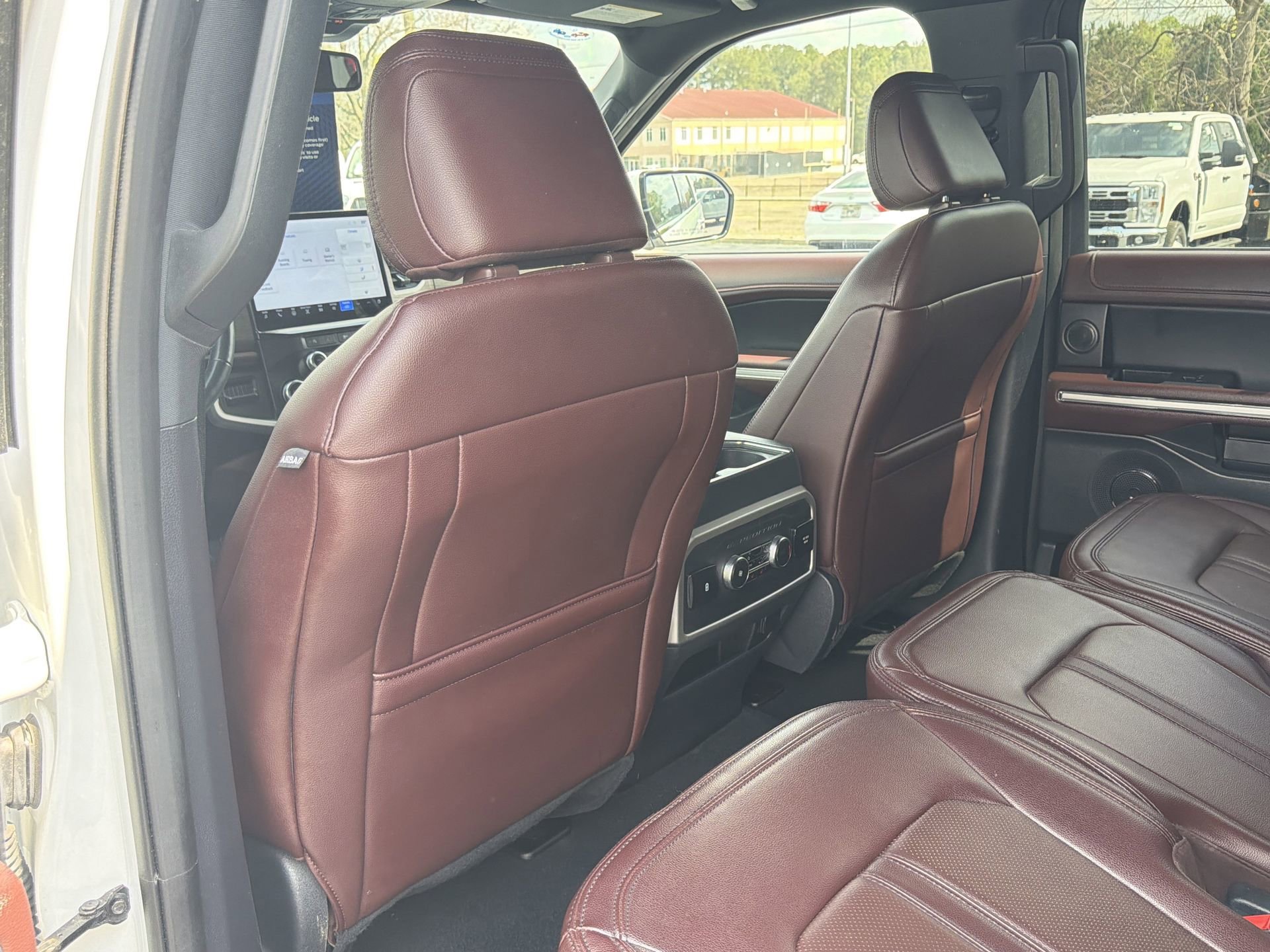 Certified 2024 Ford Expedition Limited image 28