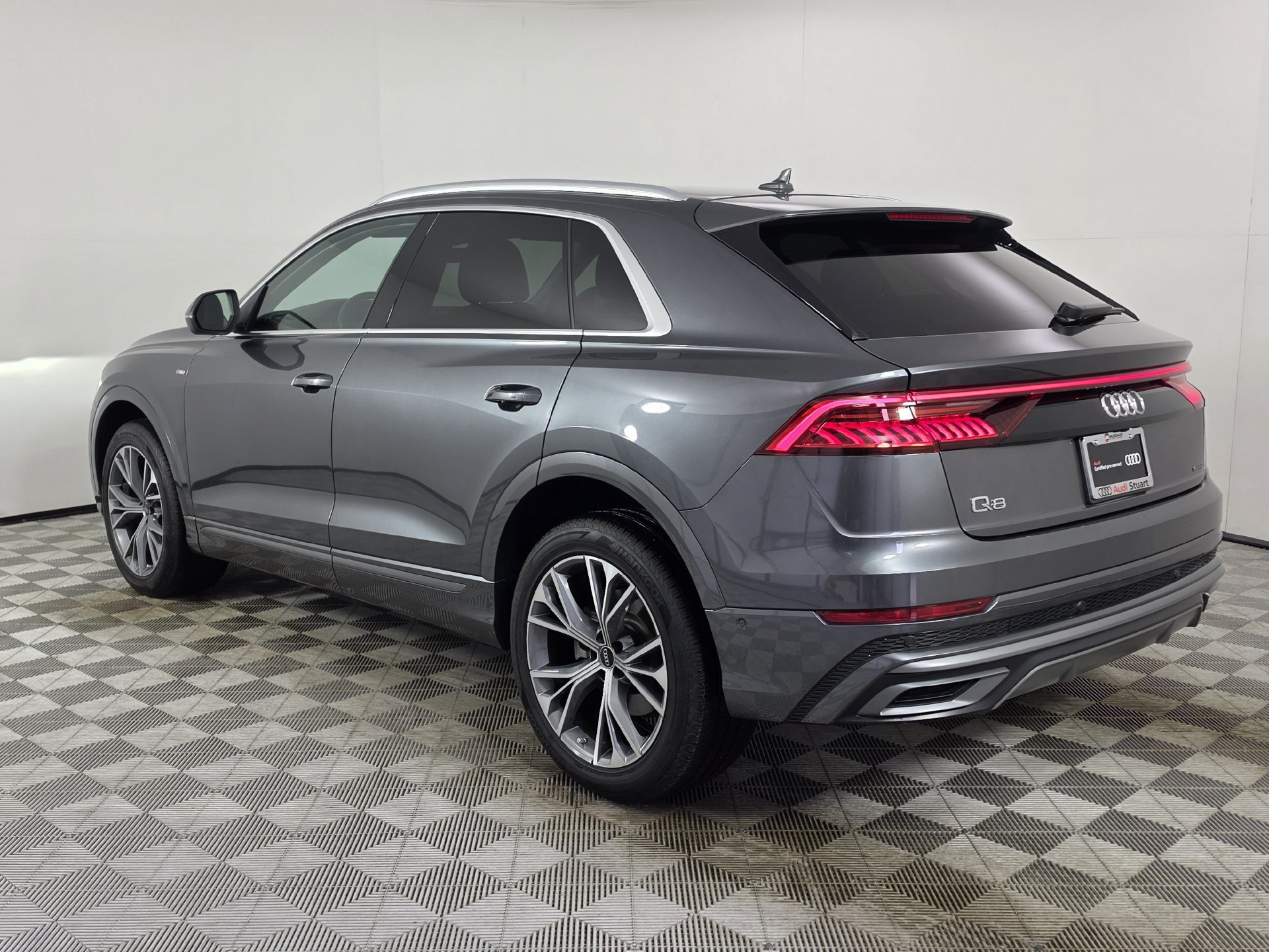 Certified 2023 Audi Q8 Premium Plus w/ Premium Plus Package AWD/4WD image 41