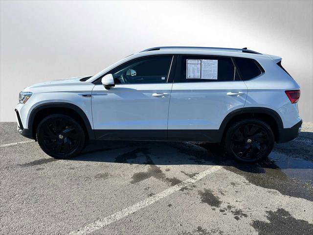 Used 2024 Volkswagen Taos SEL AWD/4WD image 6