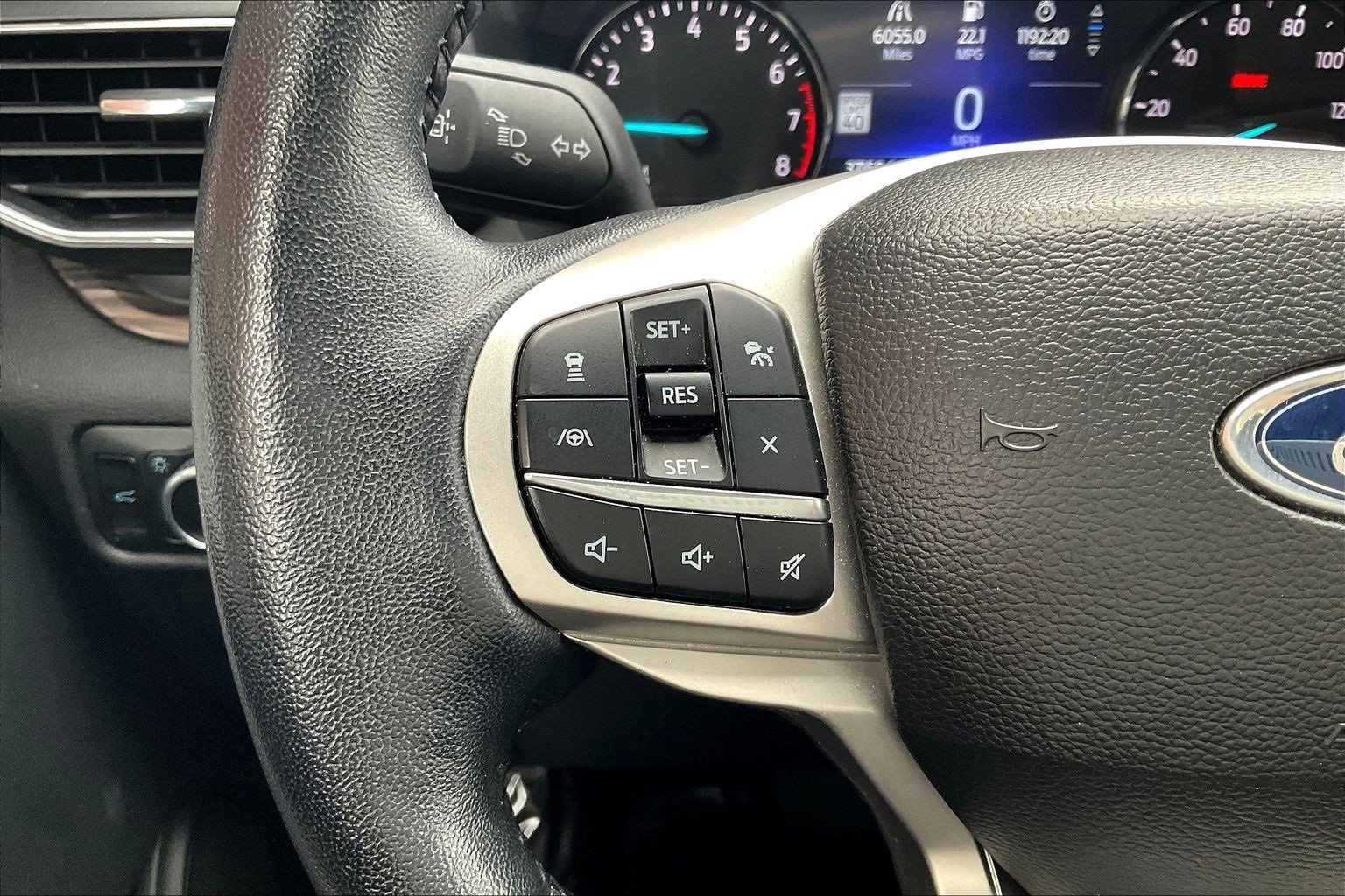 Used 2023 Ford Explorer Limited image 10