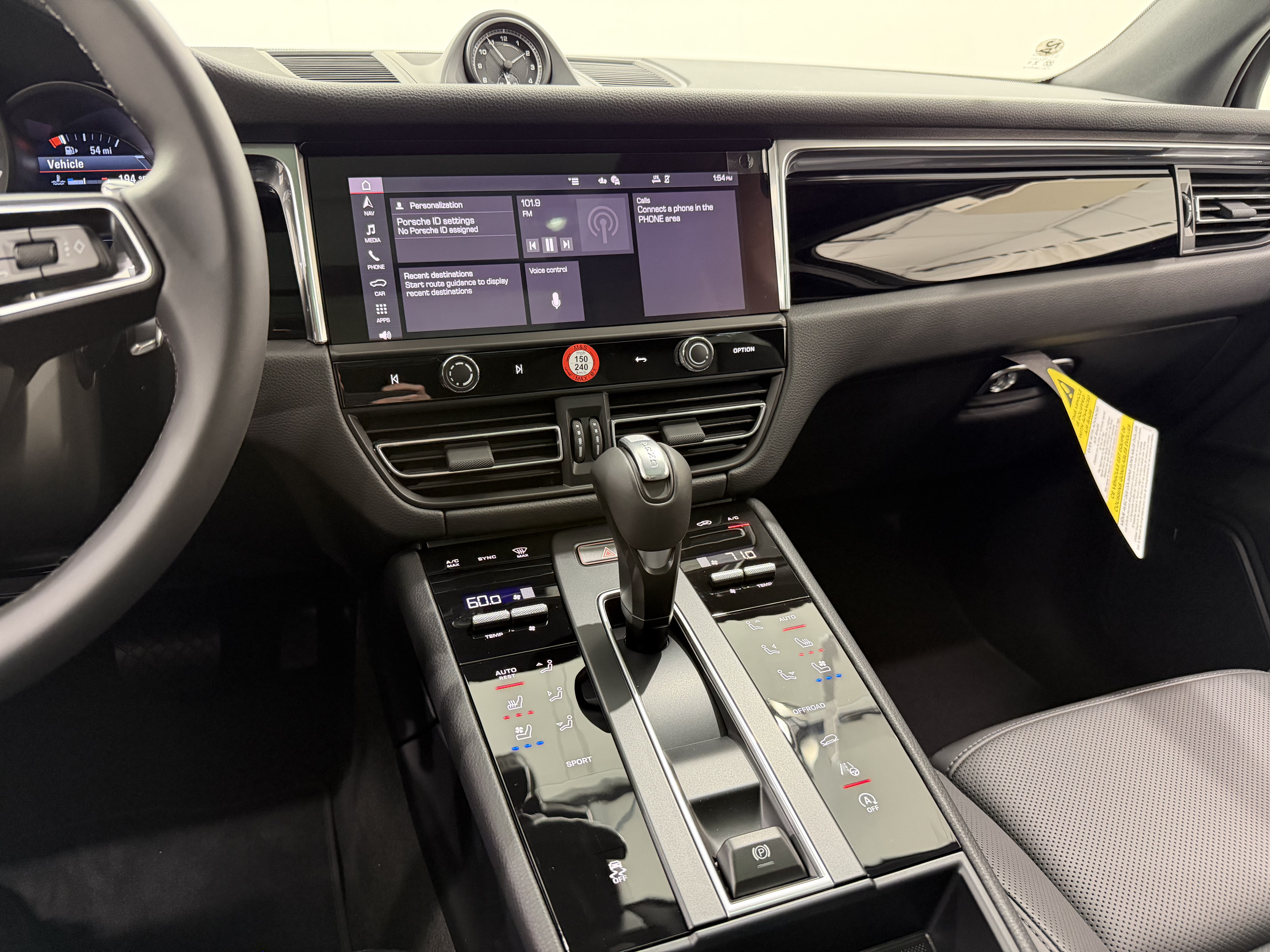 New 2026 Porsche Macan AWD/4WD image 36