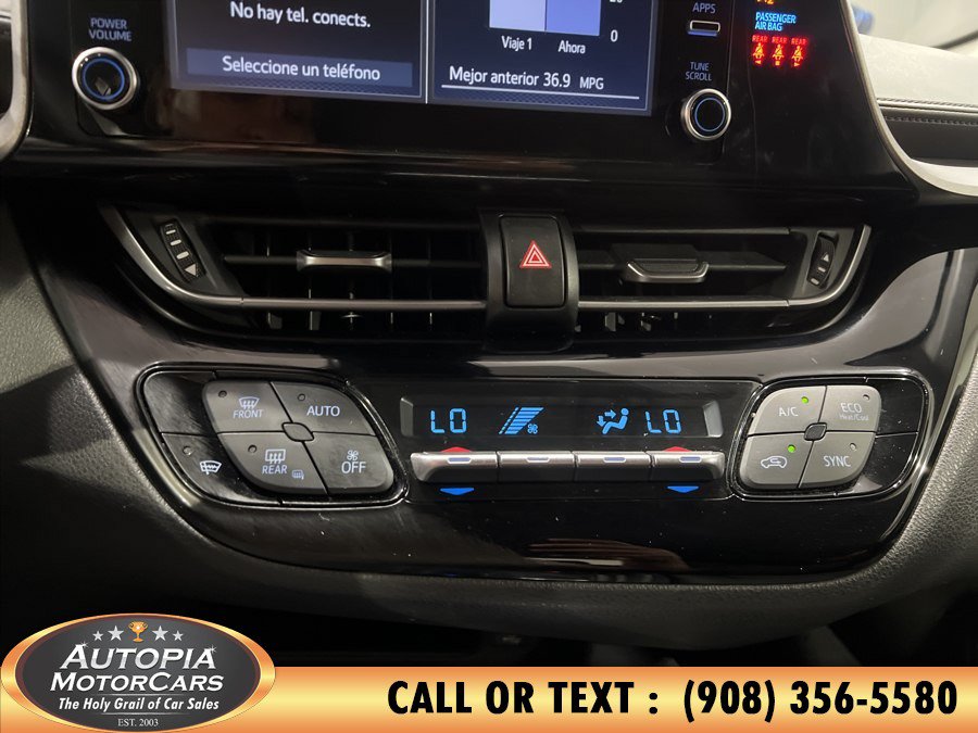 Used 2022 Toyota C-HR XLE FWD image 29