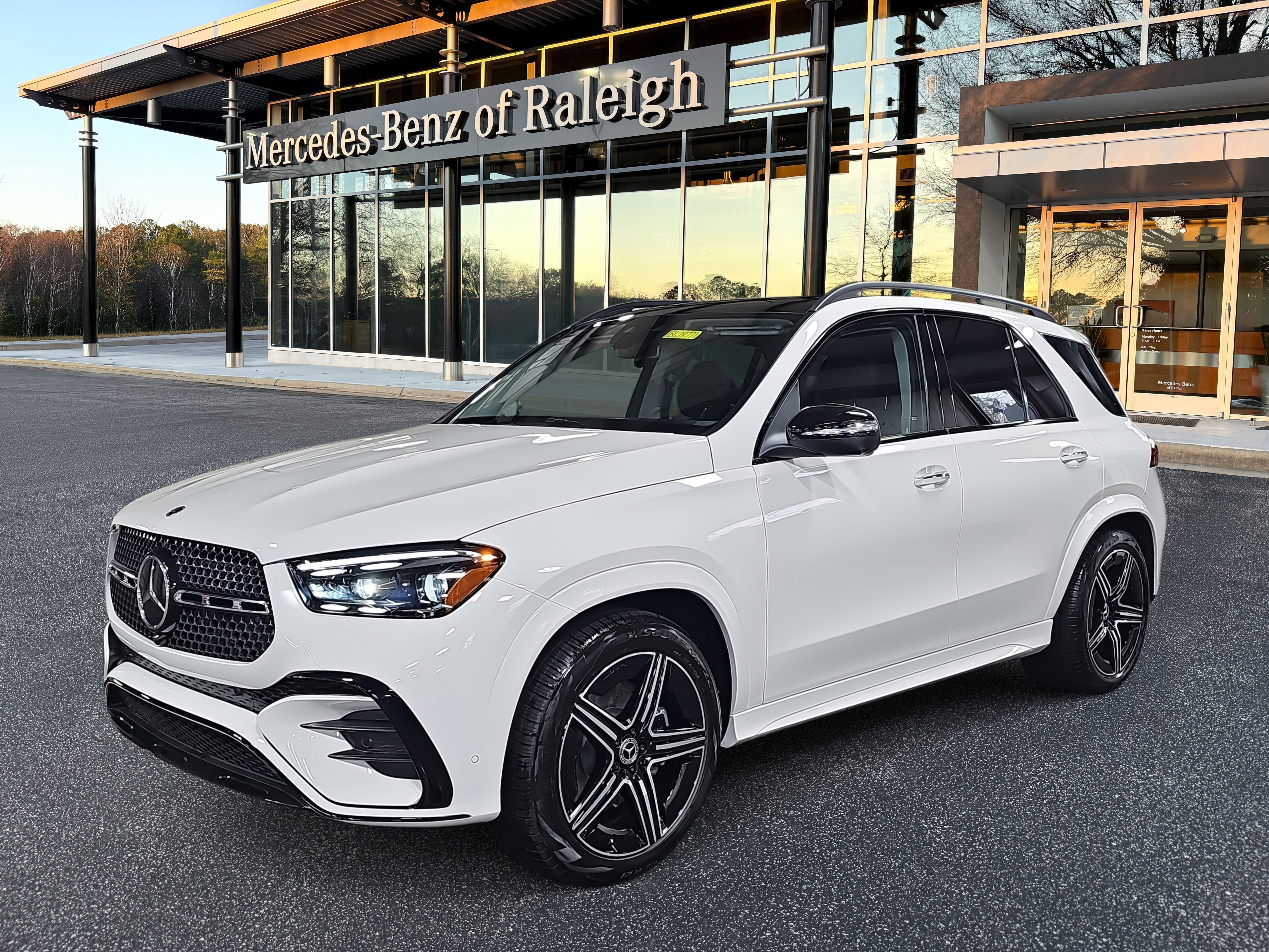 New 2026 Mercedes-Benz GLE 450 4MATIC image 1