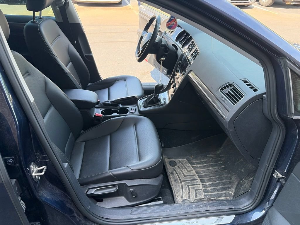 Used 2019 Volkswagen Golf Alltrack S AWD/4WD image 22