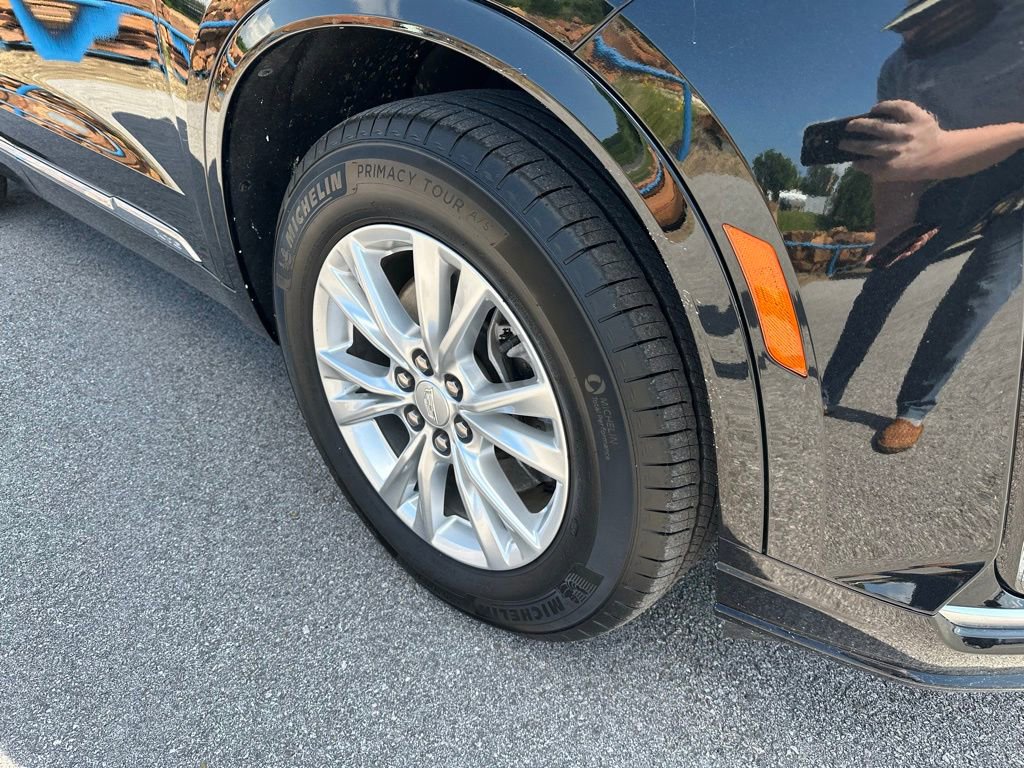 Used 2024 Cadillac XT6 Luxury FWD image 8
