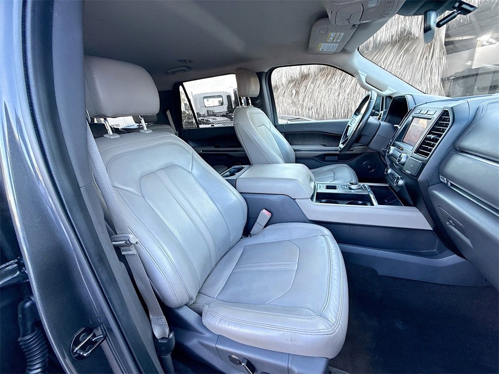 Used 2020 Ford Expedition Max Limited image 33