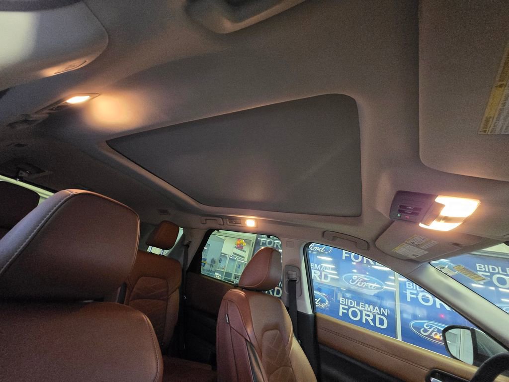 Used 2022 Nissan Pathfinder Platinum w/ Cargo Package image 31