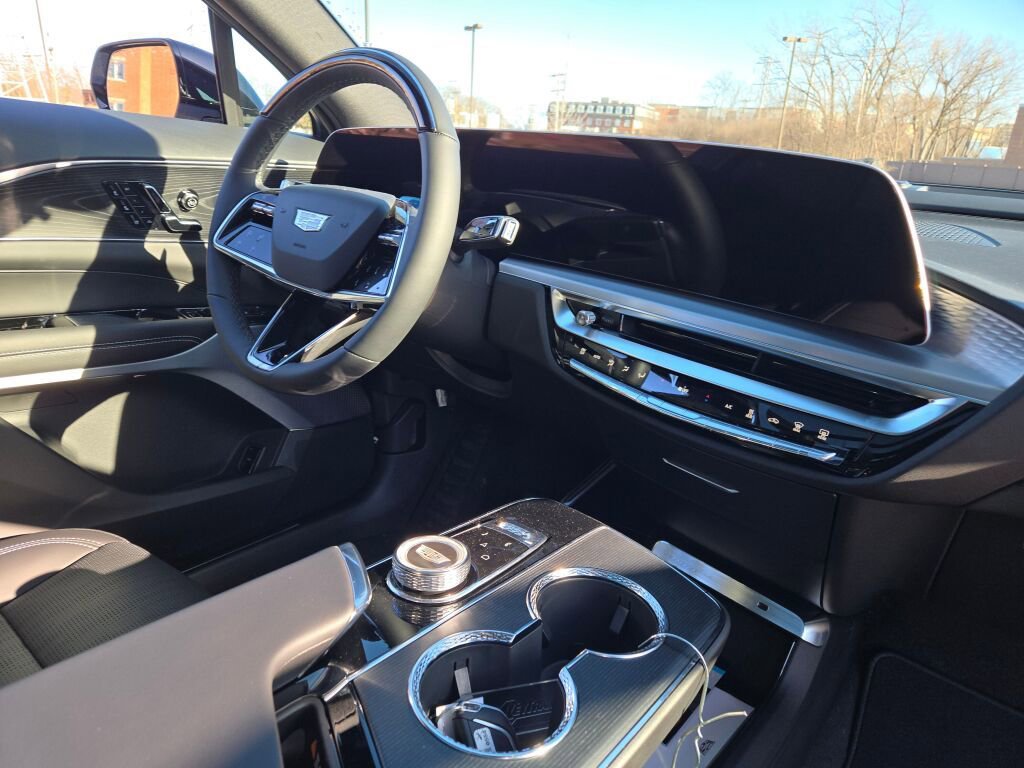 New 2026 Cadillac Lyriq Premium Sport image 7