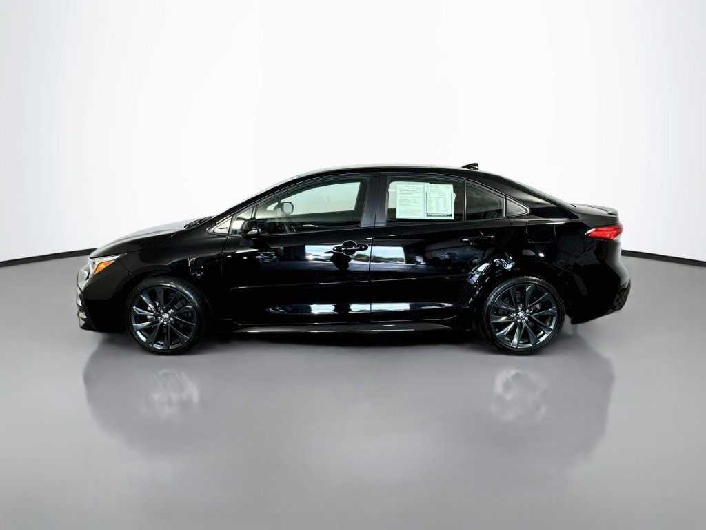 Used 2024 Toyota Corolla SE FWD image 5