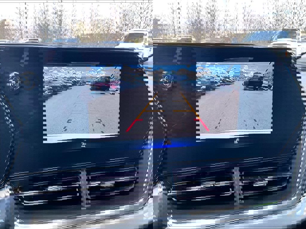 Used 2025 Chevrolet Trax LT w/ LT Convenience Package FWD image 18