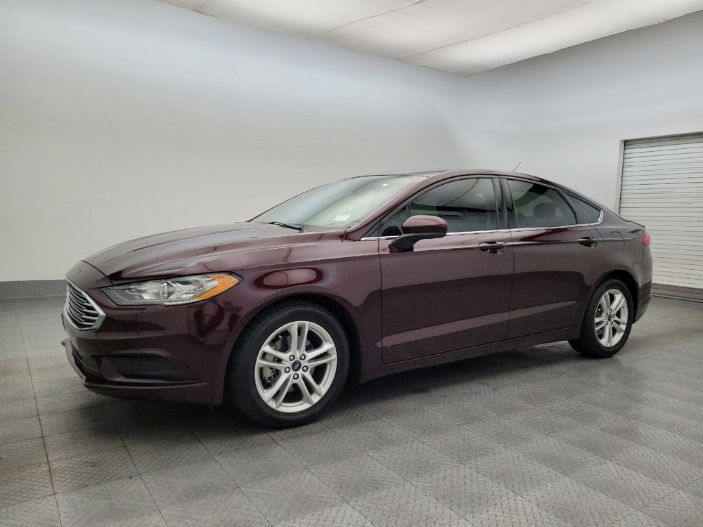 Used 2018 Ford Fusion SE w/ Fusion SE Technology Package image 2