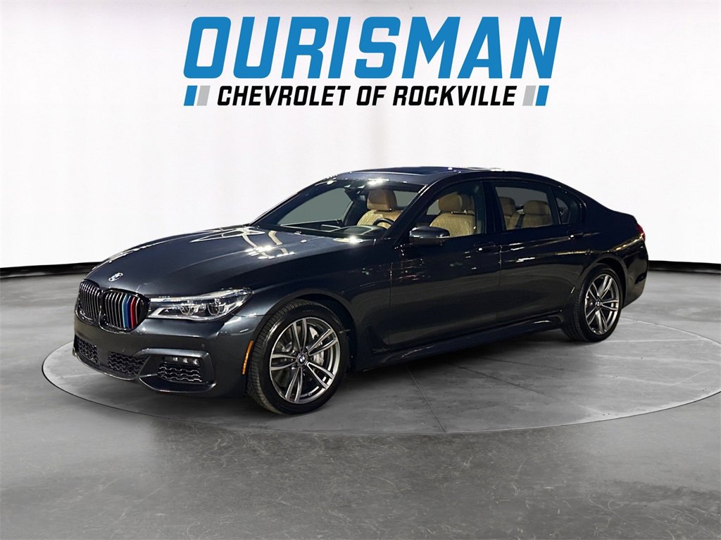 Used 2018 BMW 750i xDrive image 2