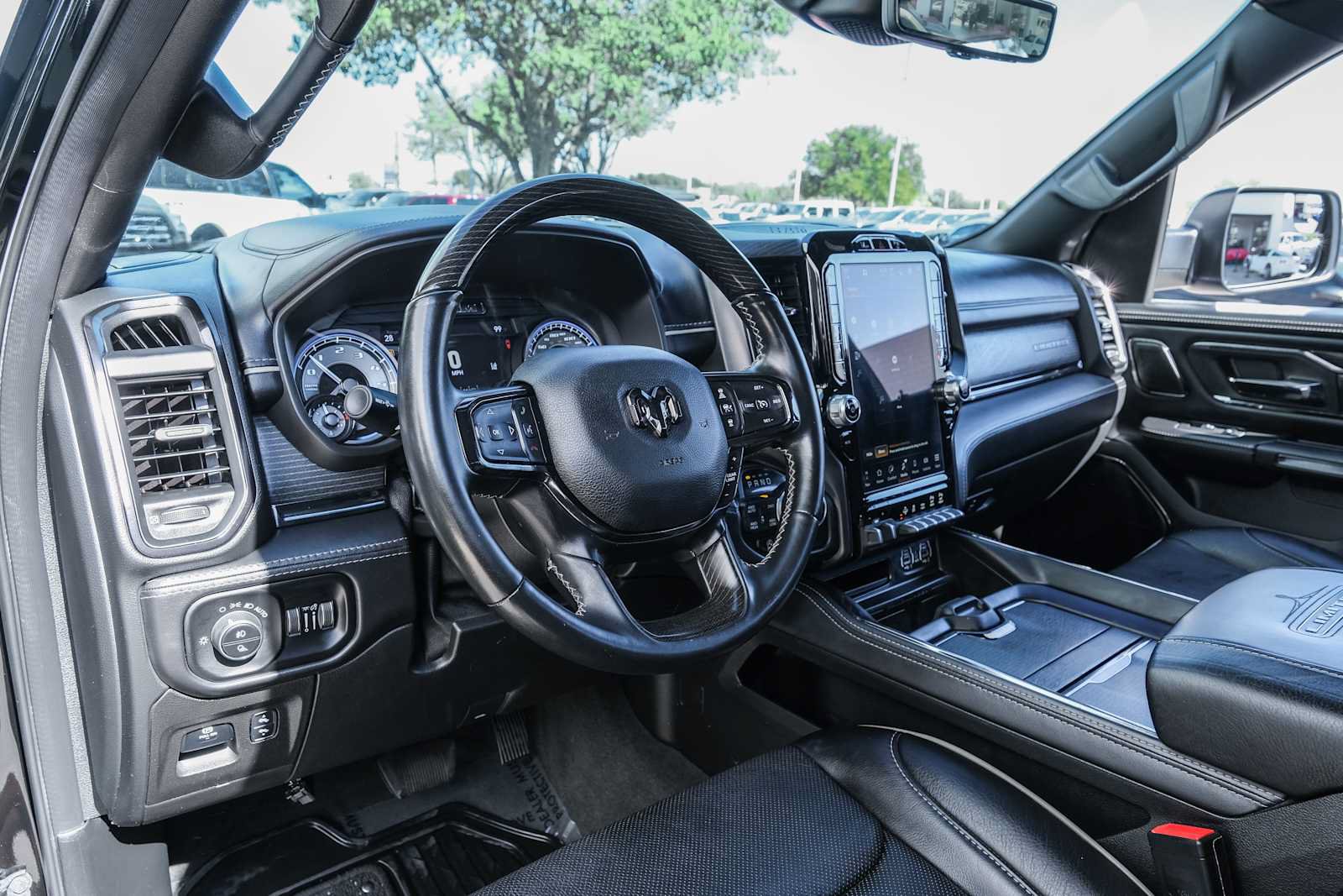 Used 2022 RAM 1500 Limited AWD/4WD image 23