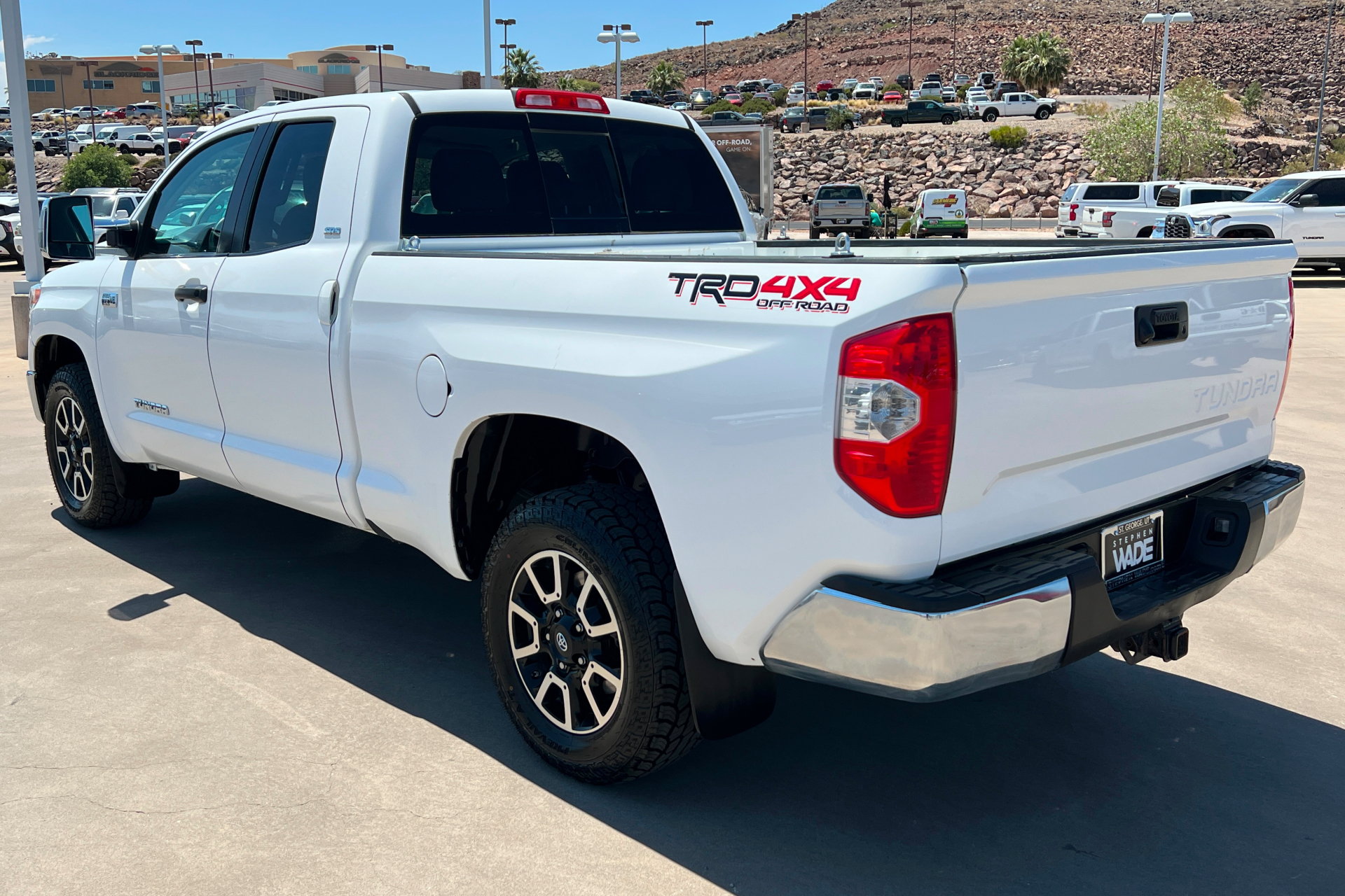 Used 2014 Toyota Tundra SR5 w/ TRD Off Road Package AWD/4WD image 3