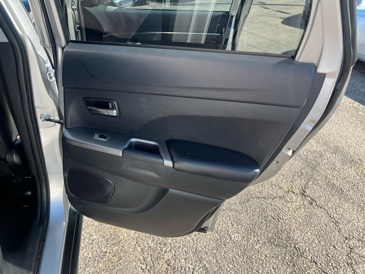 Used 2018 Mitsubishi Outlander Sport SE AWD/4WD image 32
