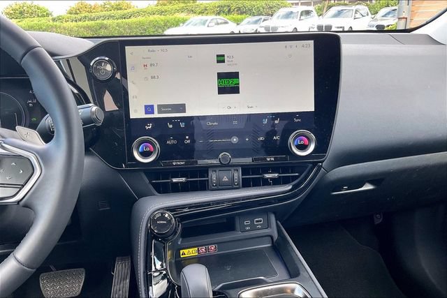 Used 2025 Lexus NX 350h AWD w/ Premium Package image 6