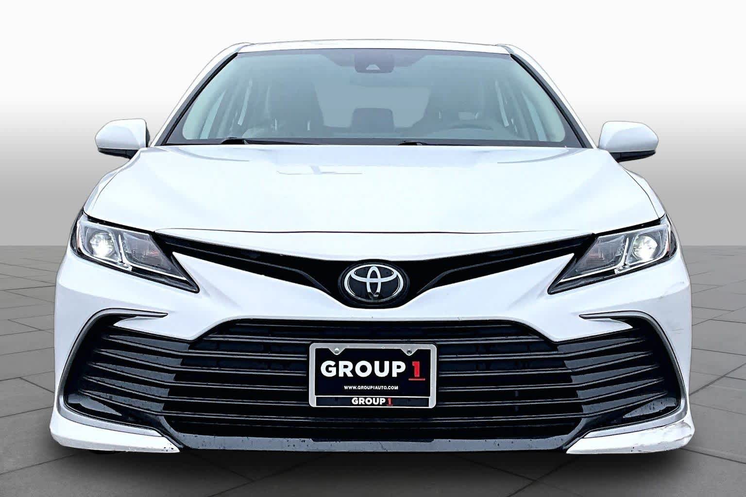 Used 2024 Toyota Camry LE FWD image 5