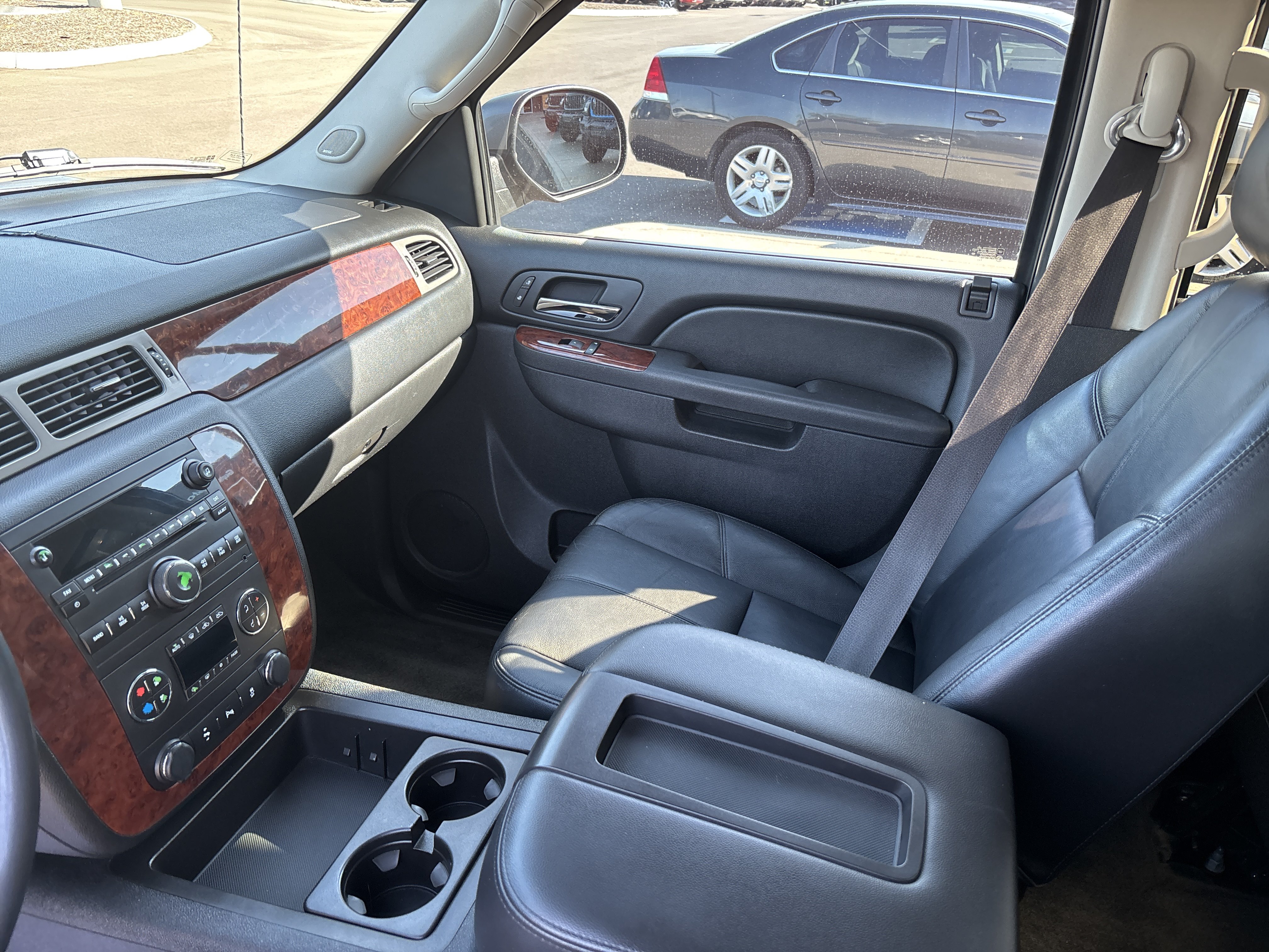 Used 2012 Chevrolet Avalanche LT RWD image 13