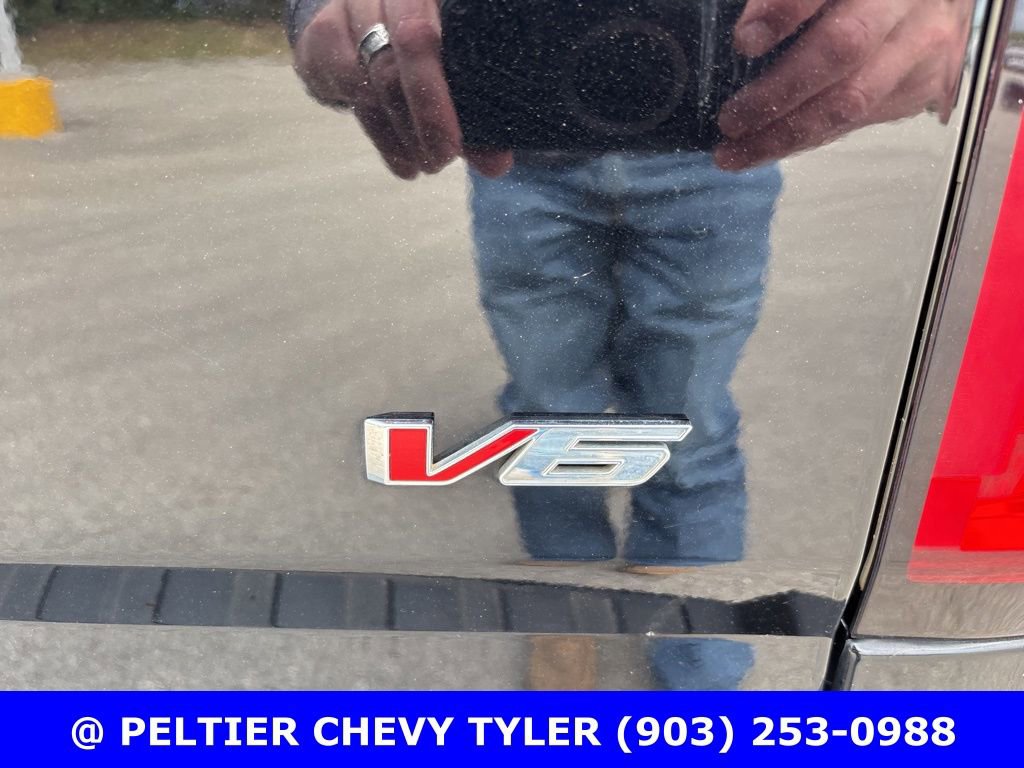 Used 2021 Chevrolet Colorado W/T w/ Custom Special Edition image 10