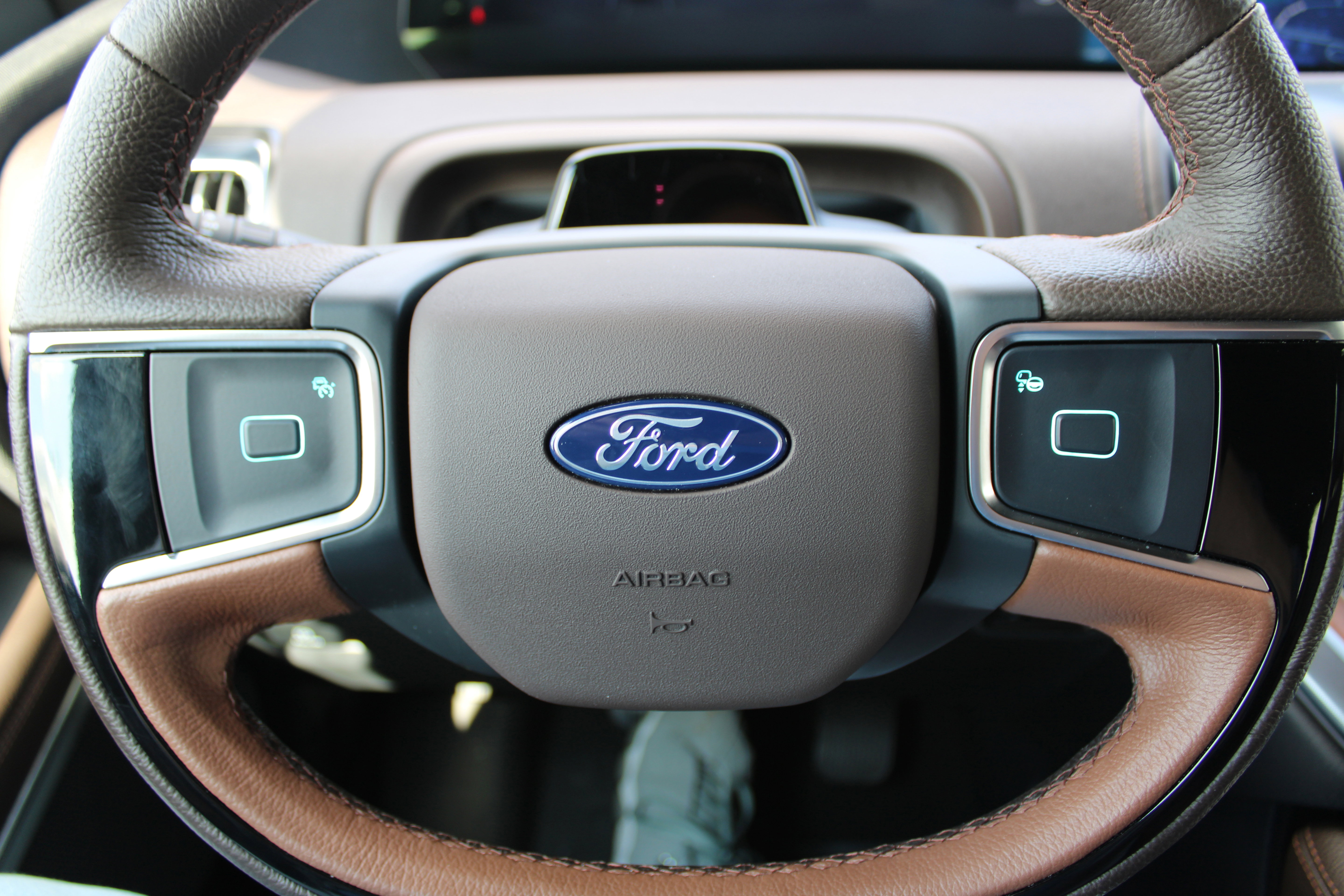 Used 2025 Ford Expedition King Ranch image 19