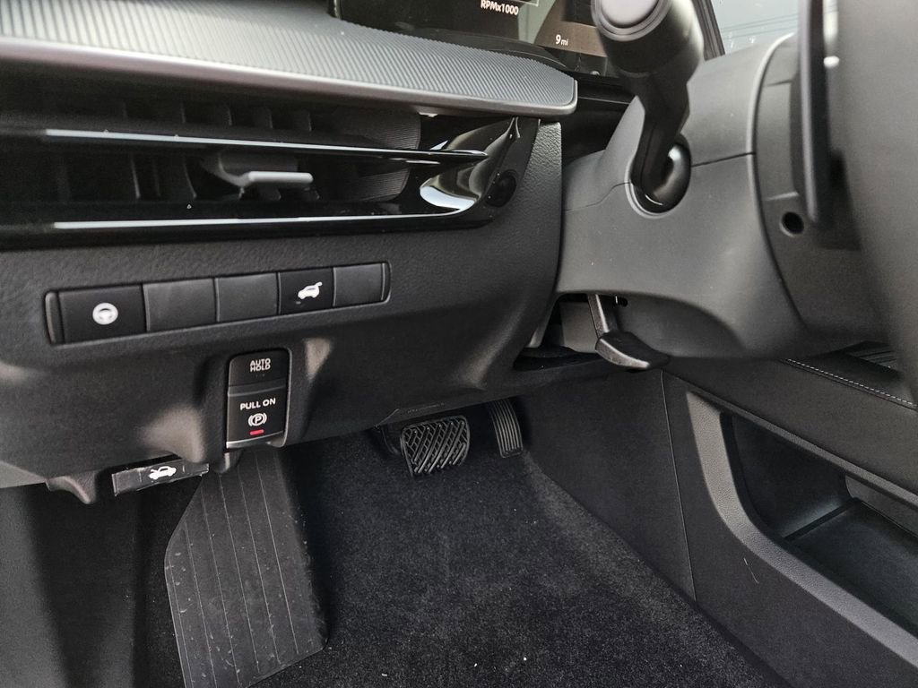 New 2025 Nissan Murano SV image 15