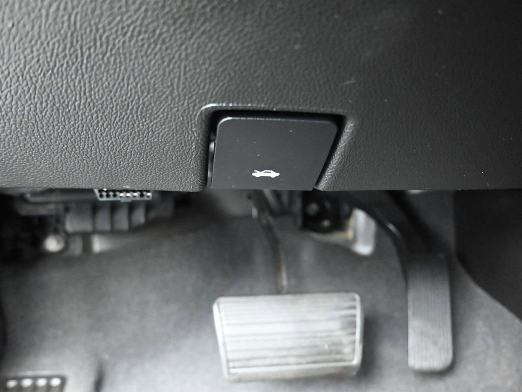 Used 2020 Chevrolet Tahoe LT image 29