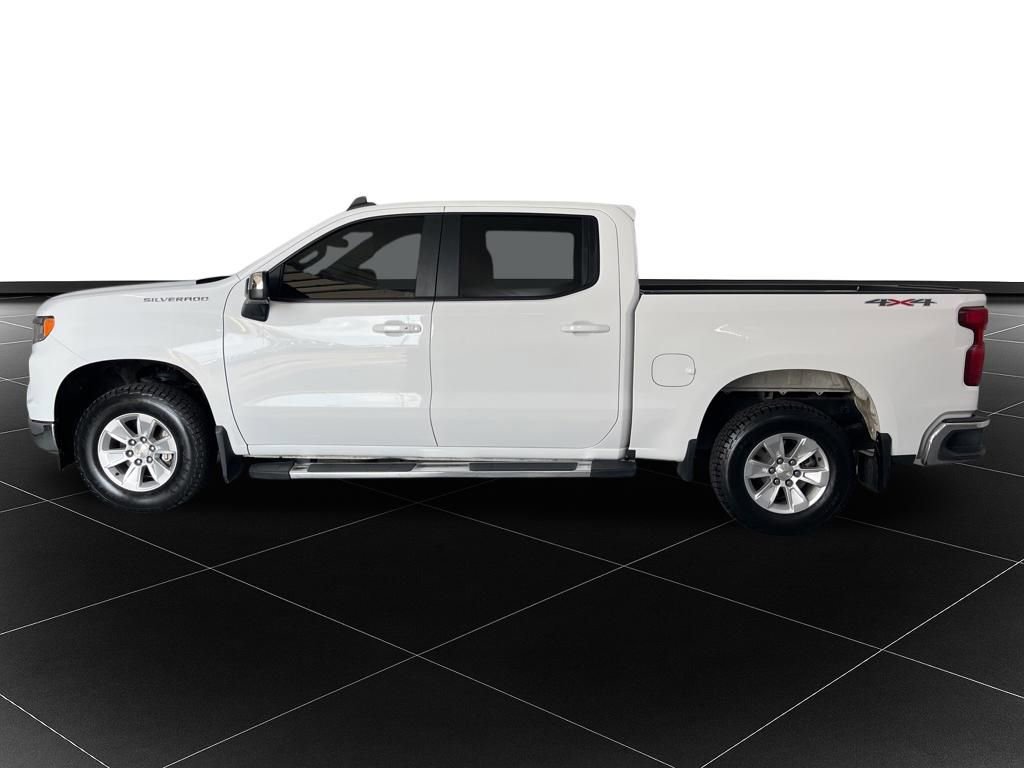Used 2023 Chevrolet Silverado 1500 LT AWD/4WD image 2