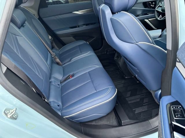 Used 2025 Cadillac Optiq Sport 2 image 37