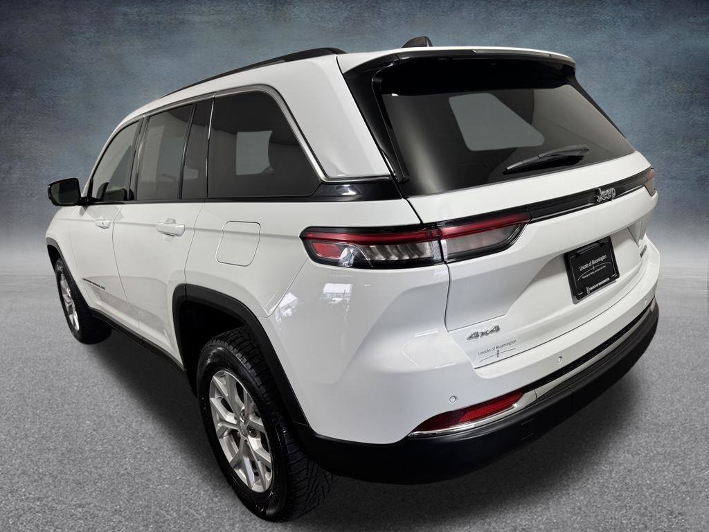 Used 2023 Jeep Grand Cherokee Limited AWD/4WD image 4