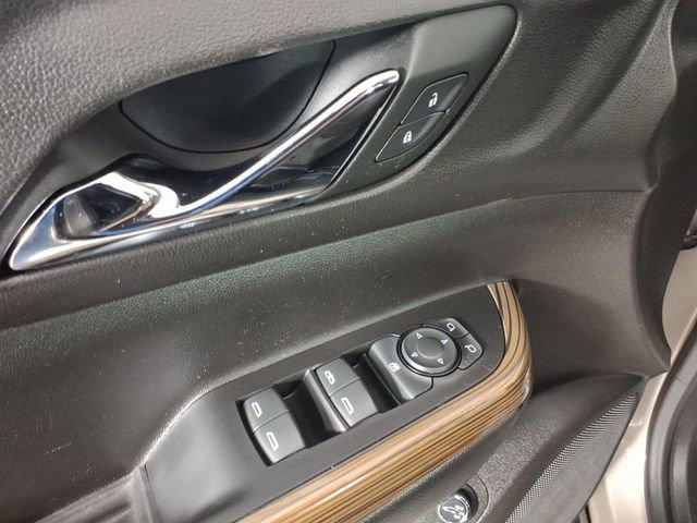 Used 2022 GMC Acadia SLE w/ Driver Convenience Package image 15
