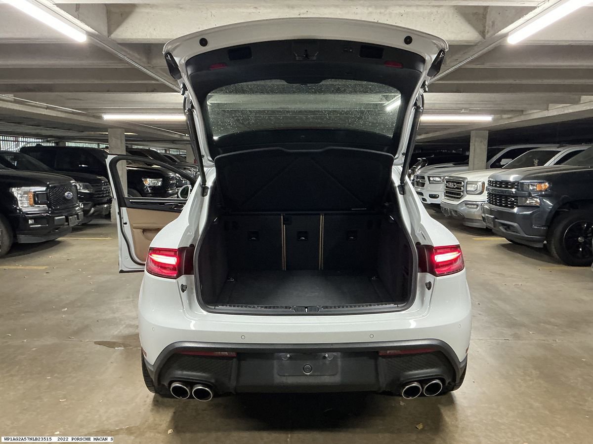 Used 2022 Porsche Macan S AWD/4WD image 12
