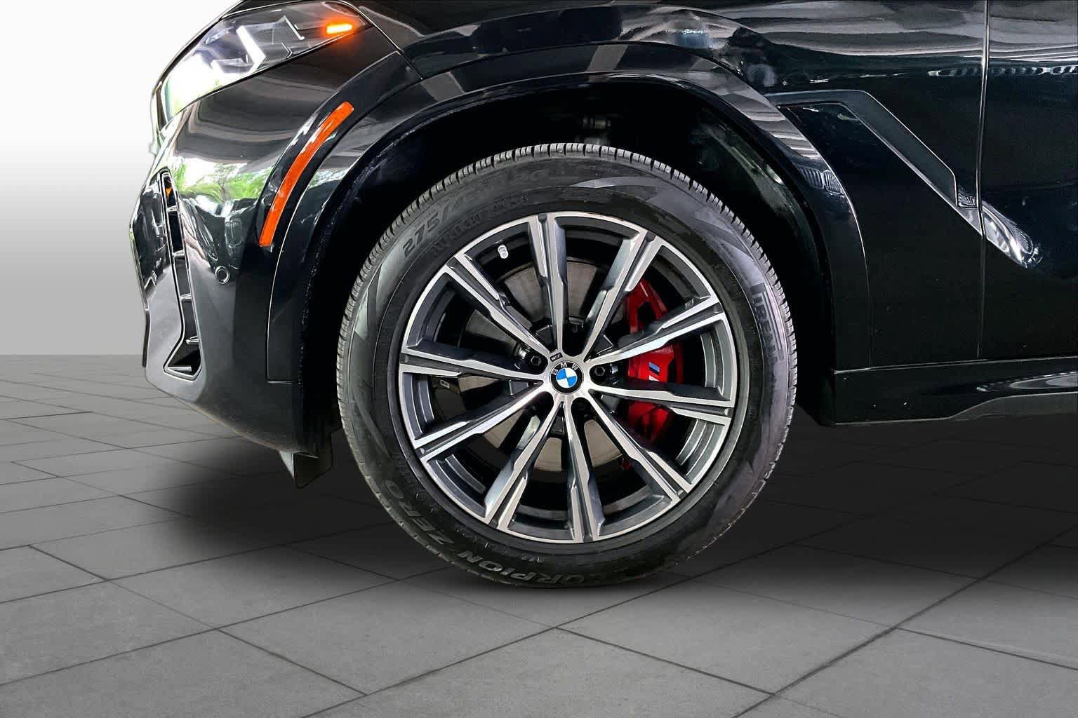 Used 2024 BMW X6 xDrive40i w/ Premium Package AWD/4WD image 10