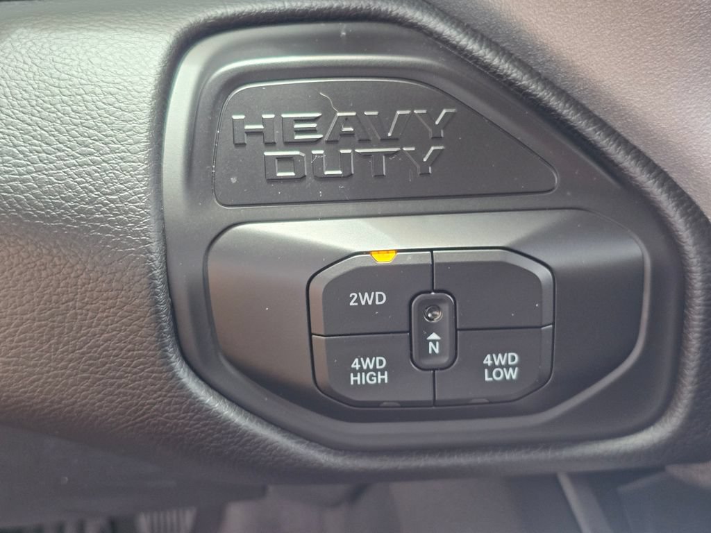 Used 2025 RAM 3500 Laramie AWD/4WD image 27