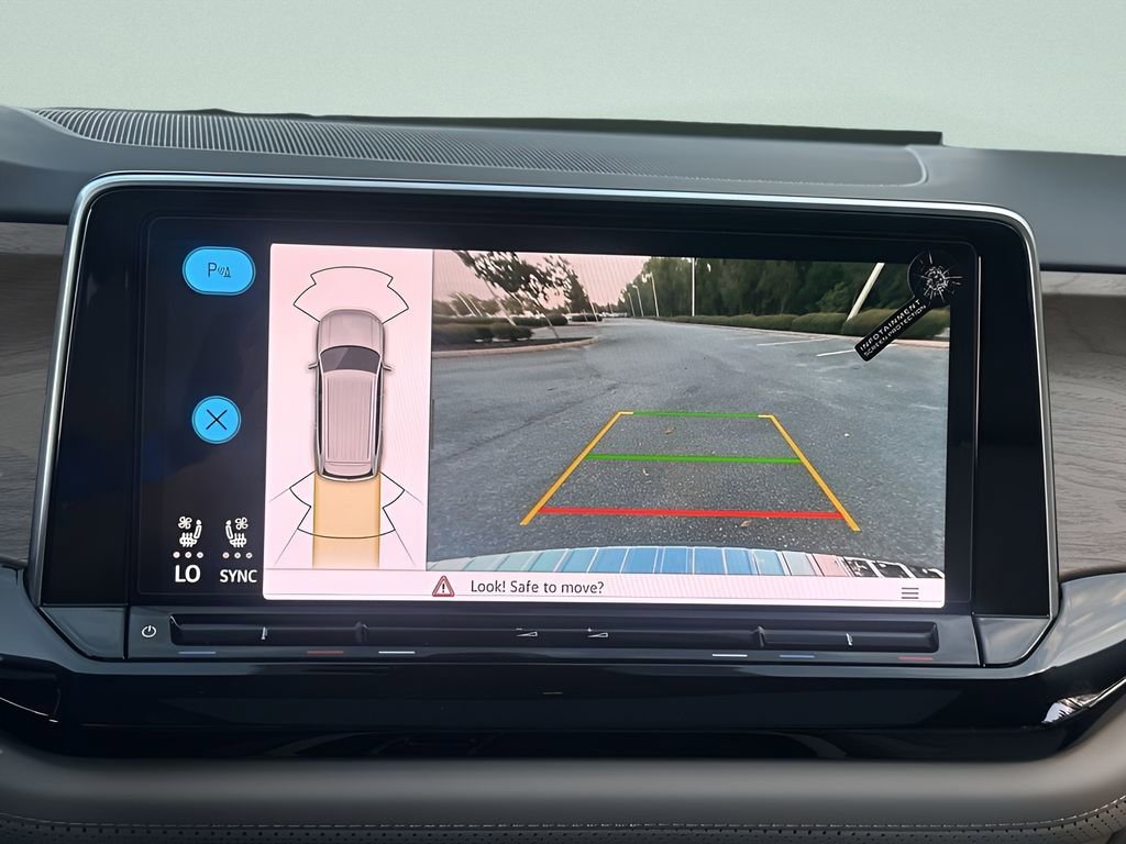 New 2026 Volkswagen Atlas SE image 17