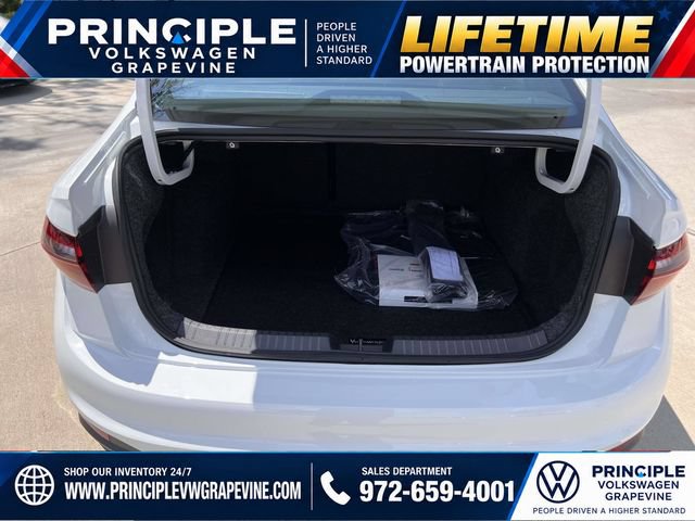 New 2027 Volkswagen Jetta GLI Autobahn FWD image 25