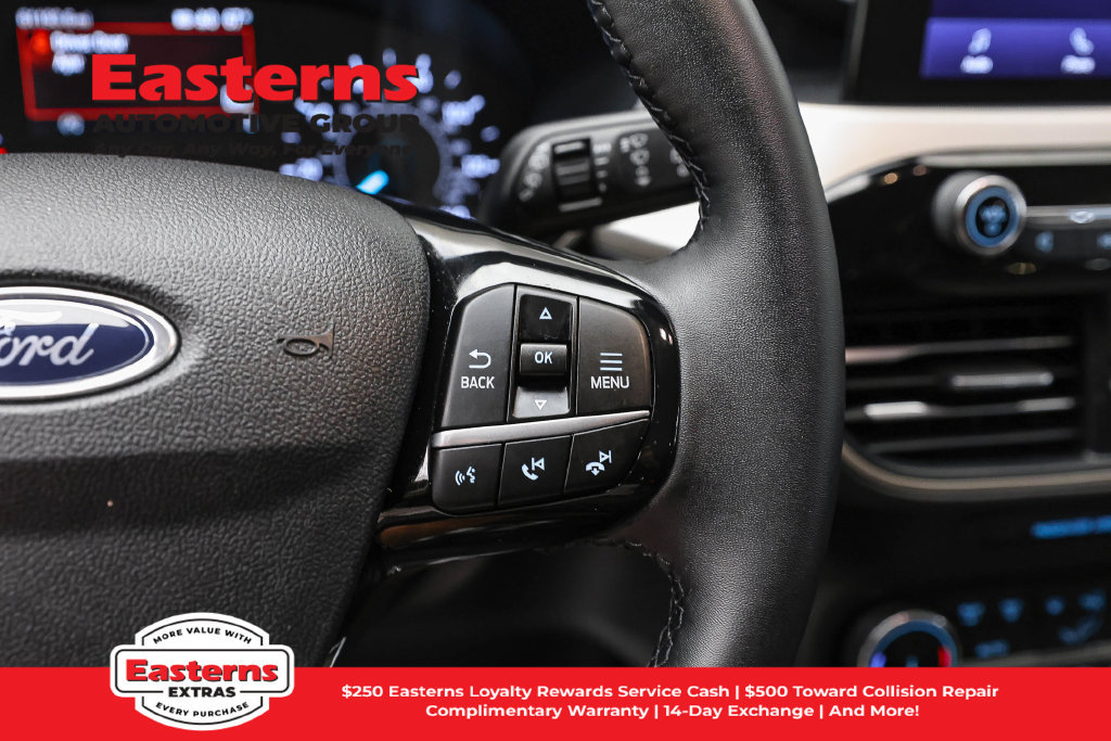 Used 2022 Ford Escape SE w/ Convenience Package FWD image 17