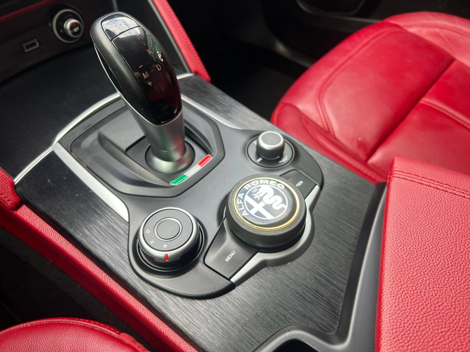 Used 2019 Alfa Romeo Stelvio w/ Nero Edizione RWD image 25