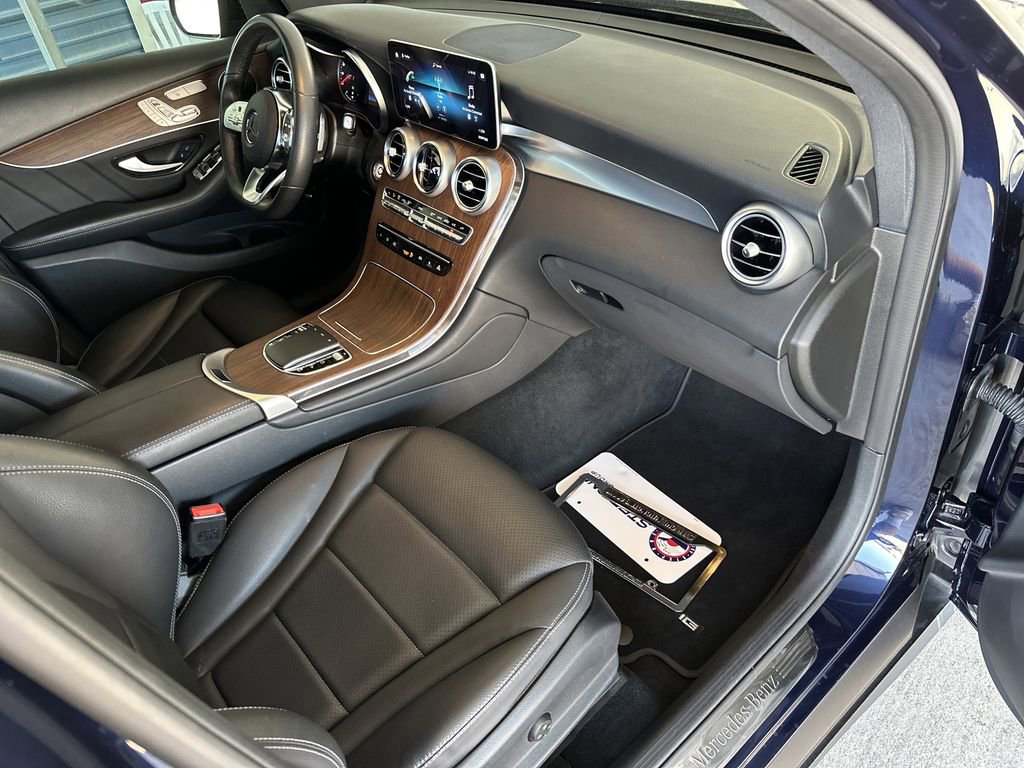 Used 2022 Mercedes-Benz GLC 300 4MATIC image 35
