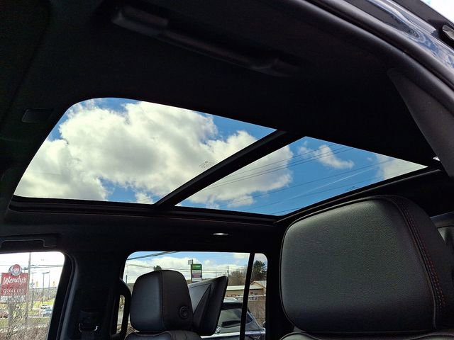 Certified 2021 Chevrolet Suburban RST w/ Luxury Package image 15